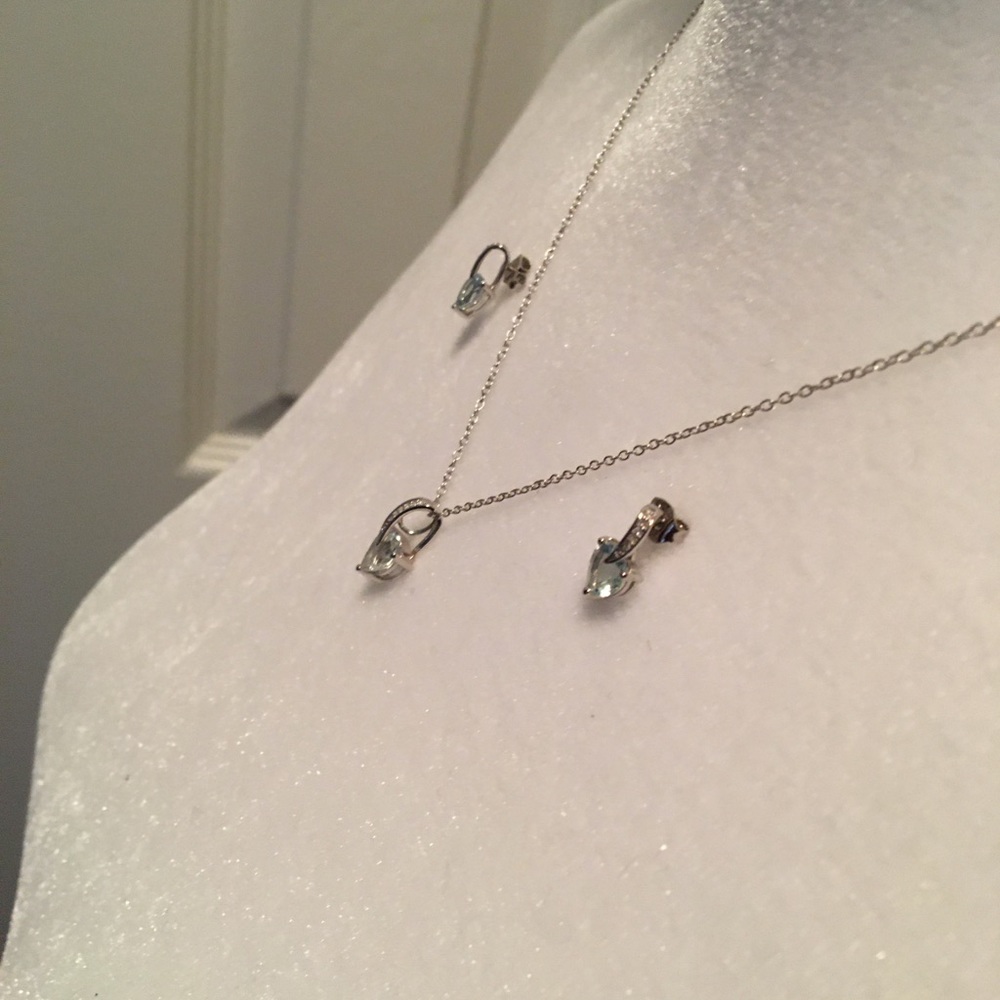 EVERLY JEWELRY AUTHENTIC GENUINE AQUAMARINE/DIAMOND (925) NECKLACE - Picture 7 of 15